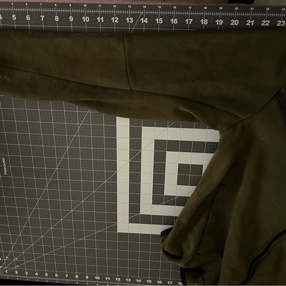 Nike Green Zip-Up Sweater with Stand-Up Collar - Picture 6 of 12